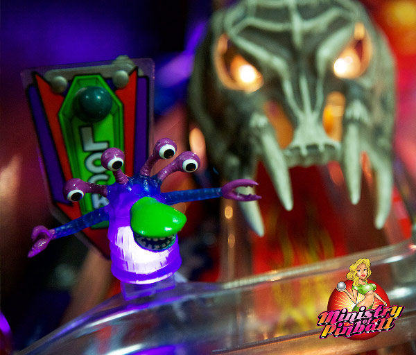 Scared Stiff LED Boogy Man Family Modification - Image 3