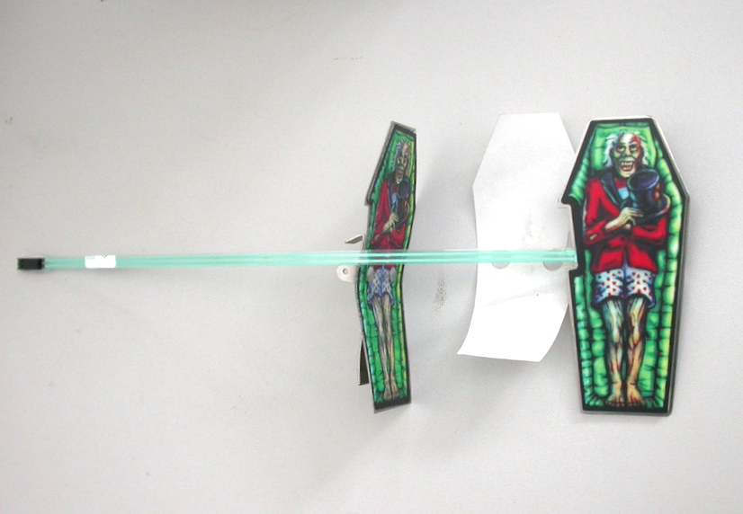 Scared Stiff Illuminated Coffin Decal - Image 2