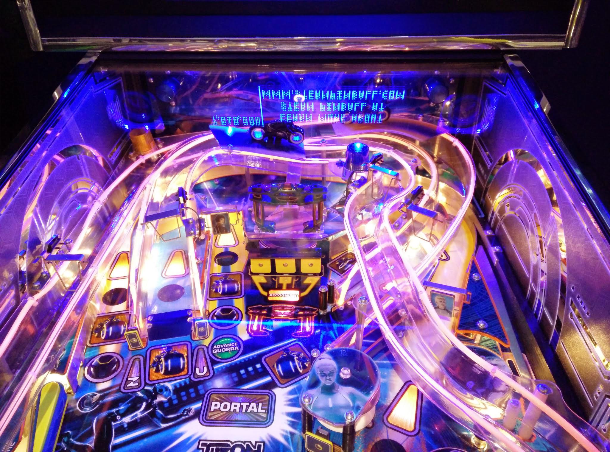 TRON: Legacy BladeSkins Mirror/PinBlade - Image 1